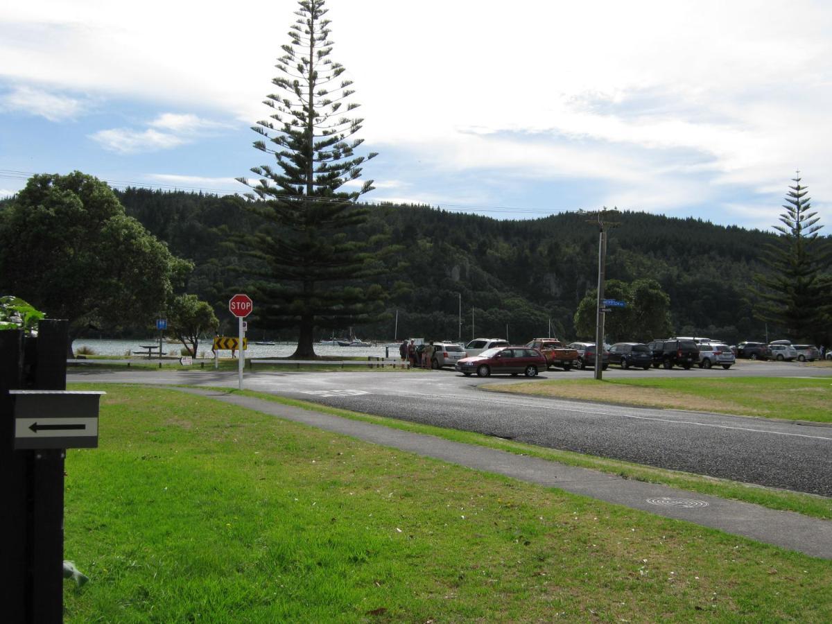 Harbour Inn Whangamata Esterno foto